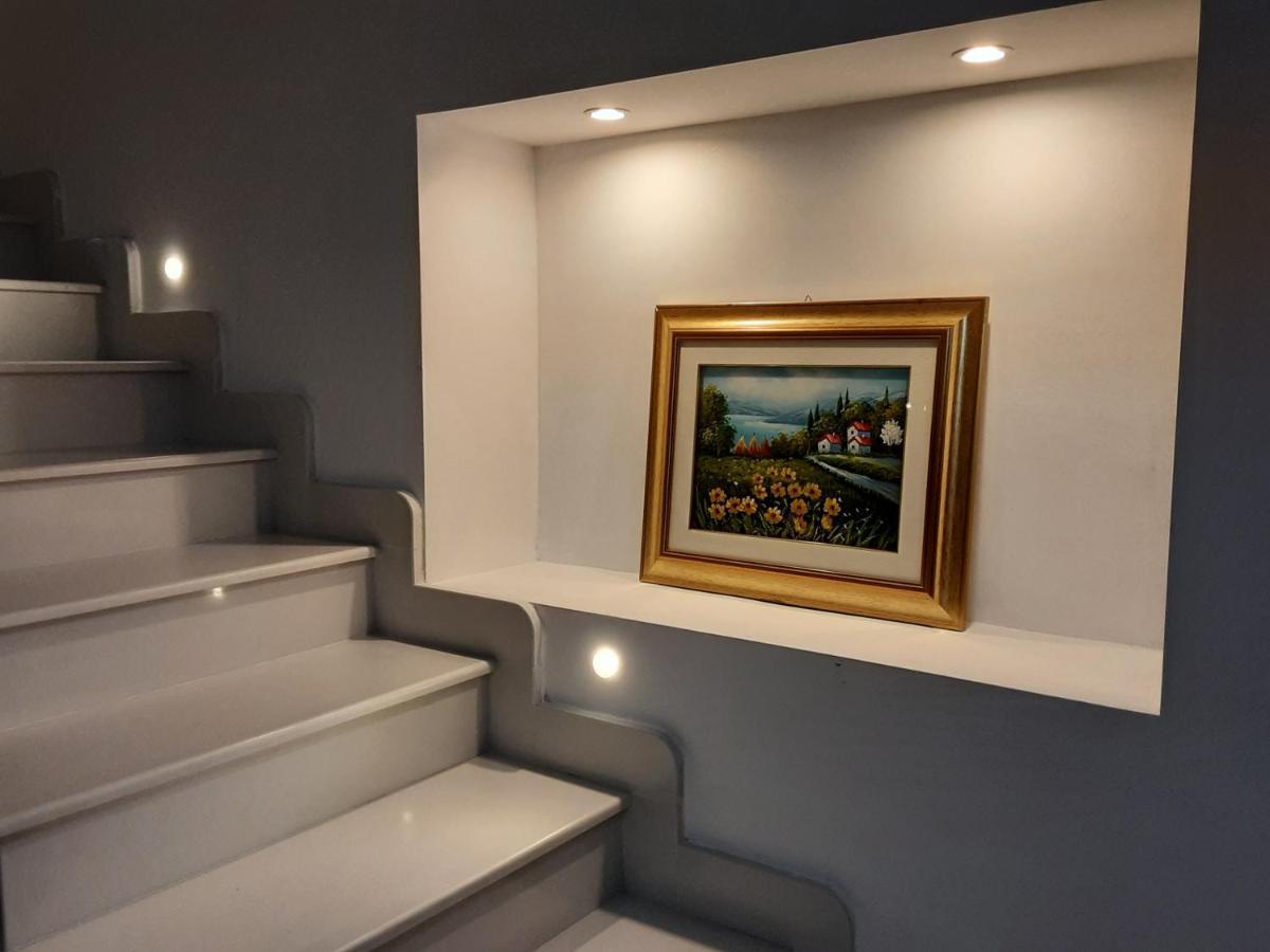 "Lo Studiolo" Apartment Pizzo  Buitenkant foto