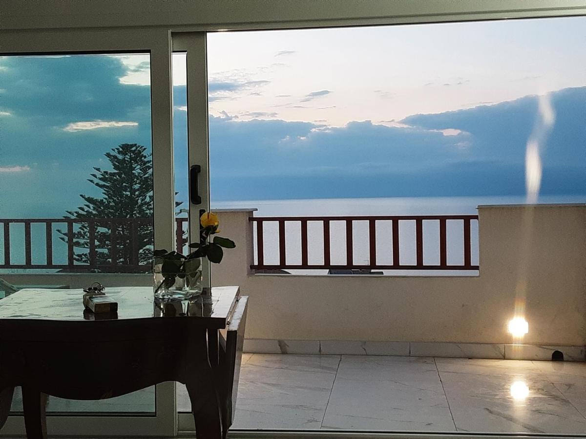 "Lo Studiolo" Apartment Pizzo  Buitenkant foto