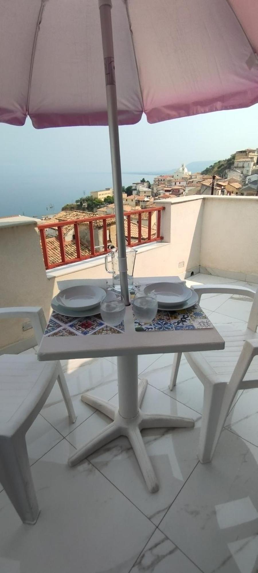 "Lo Studiolo" Apartment Pizzo  Buitenkant foto