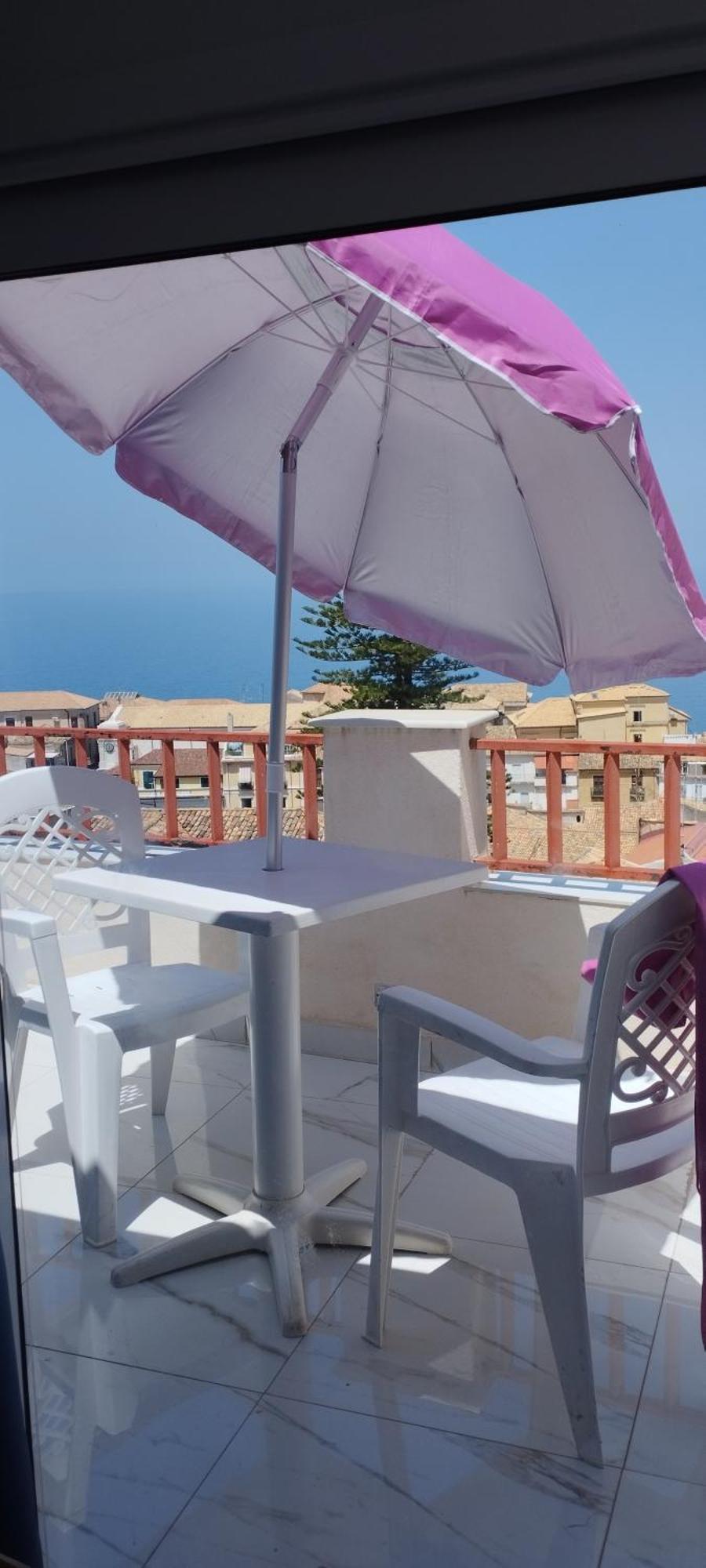 "Lo Studiolo" Apartment Pizzo  Buitenkant foto