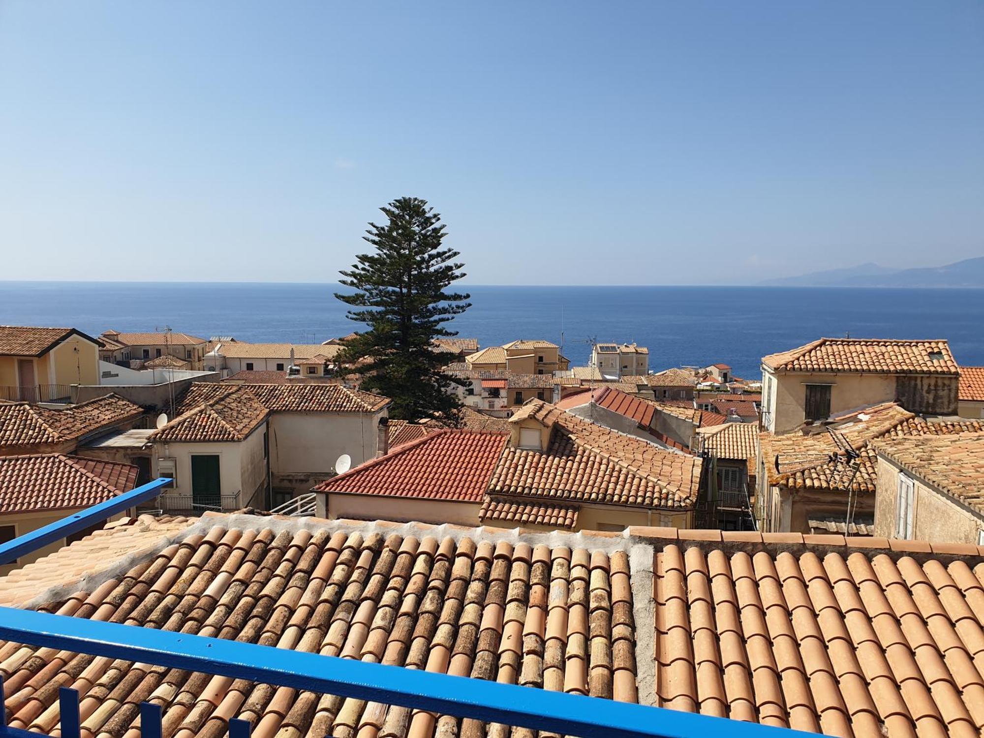 "Lo Studiolo" Apartment Pizzo  Buitenkant foto